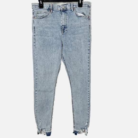 Topshop Jamie High Waisted Skinny Light Blue Fade Jean with Chew Hem - Picture 2 of 6